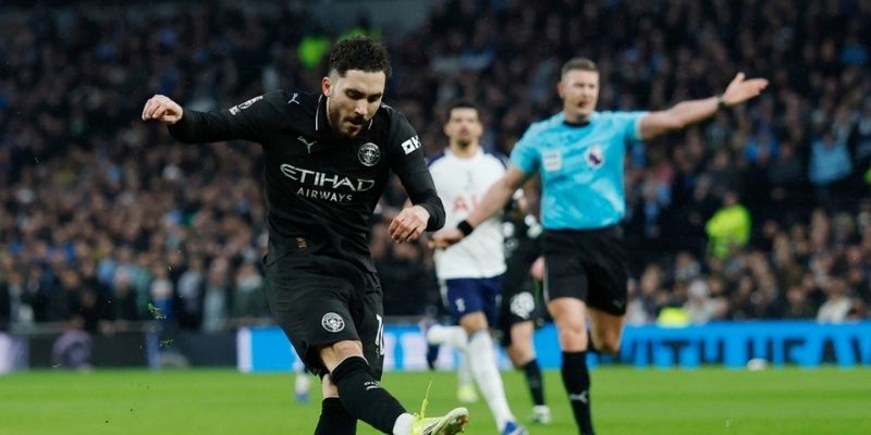 Kết Quả Bóng Đá Tottenham Và Manchester City Ngày 01/02/2026 cản bước Man City