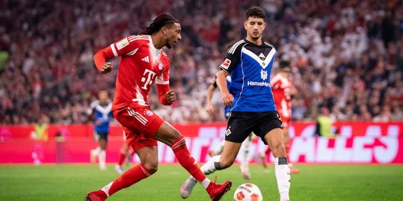 Lỗ hổng phòng ngự khiến Bayern đánh rơi chiến thắng quý giá